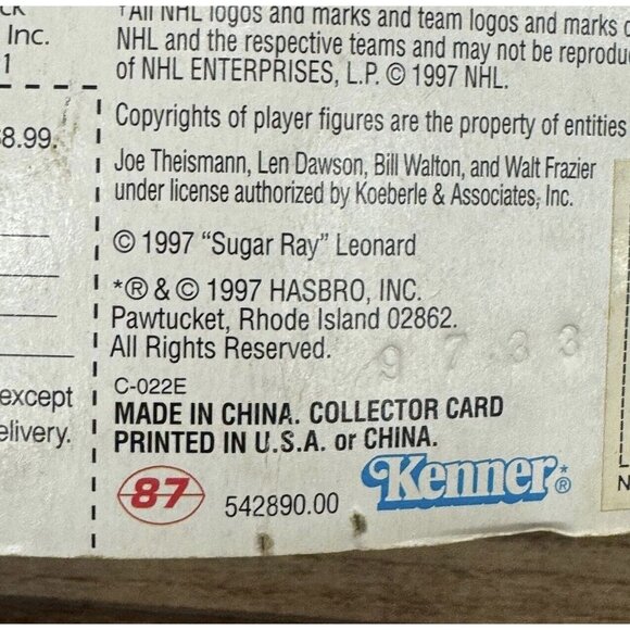 1997 Timeless Legends Starting Lineup Sugar Ray Leonard Boxing Action Figure - Picture 6 of 6